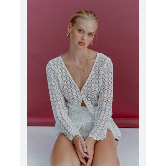 Hansen & Gretel Mon Shortie Shorts in Daisy Lace - Picture 2 of 5